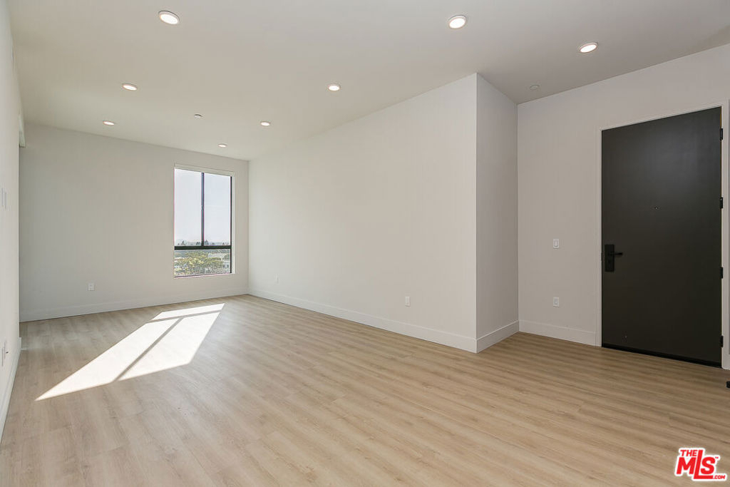 3833 Dunn - Photo 3