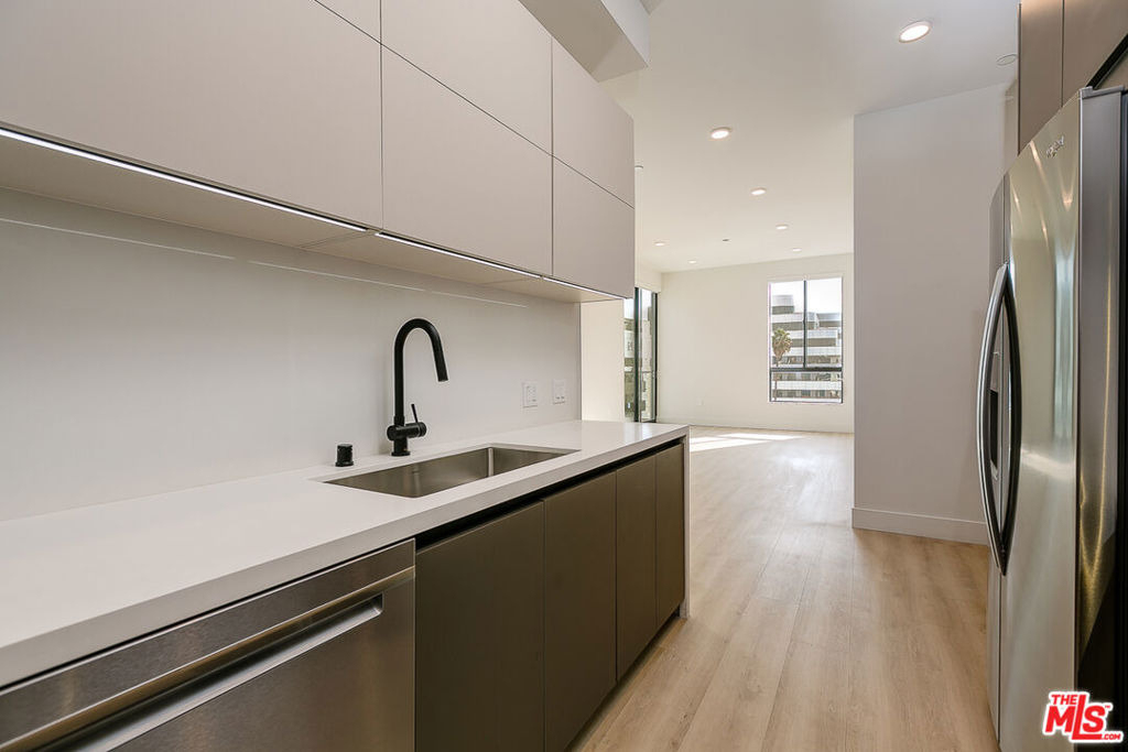 3833 Dunn - Photo 7