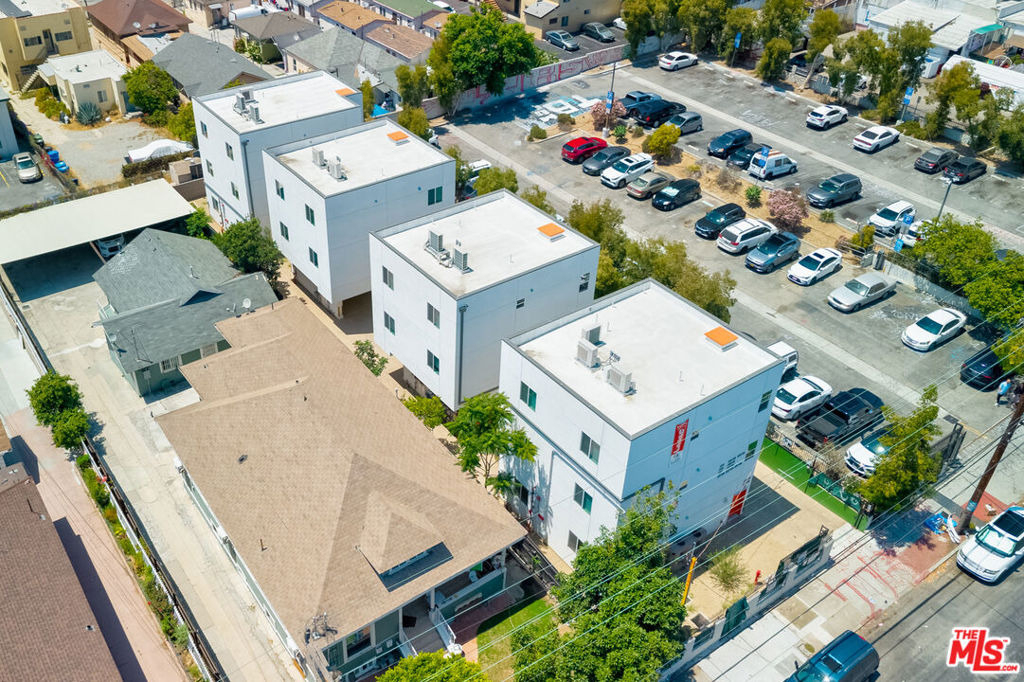 233 N Chicago Street - Photo 4