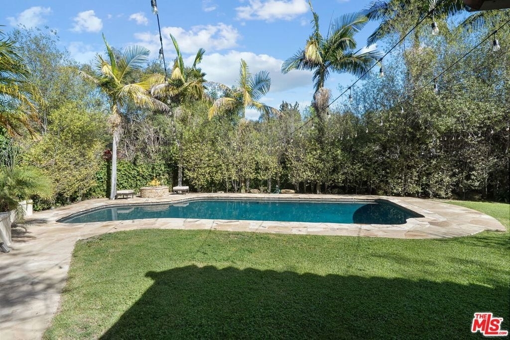 105 N Glenroy Avenue - Photo 28