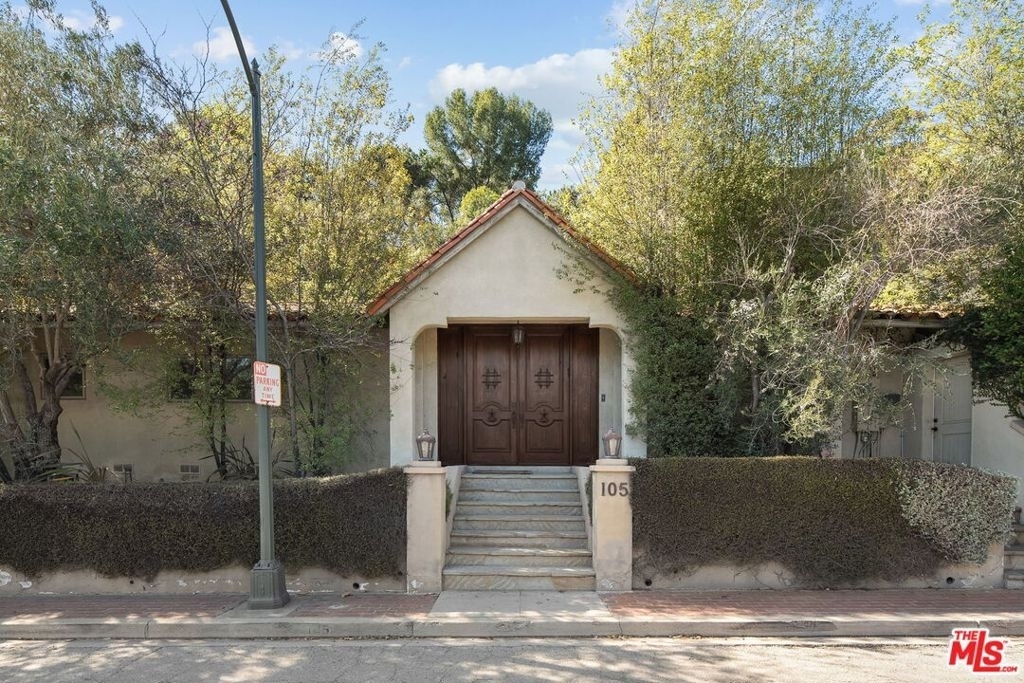 105 N Glenroy Avenue - Photo 3