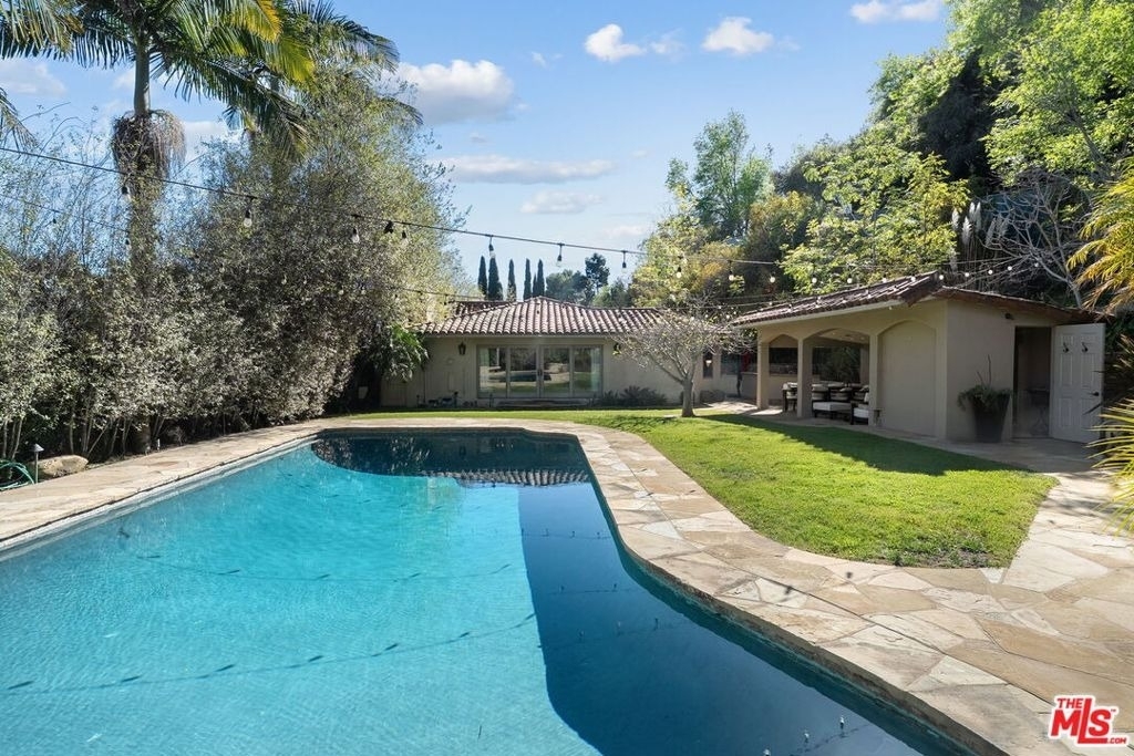 105 N Glenroy Avenue - Photo 26