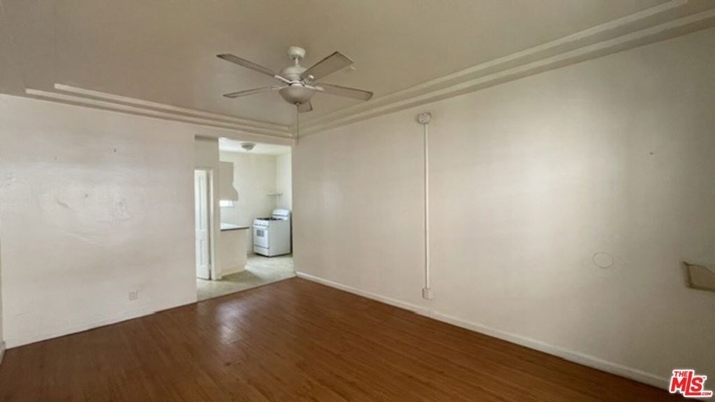 1159 S Westmoreland Avenue - Photo 2