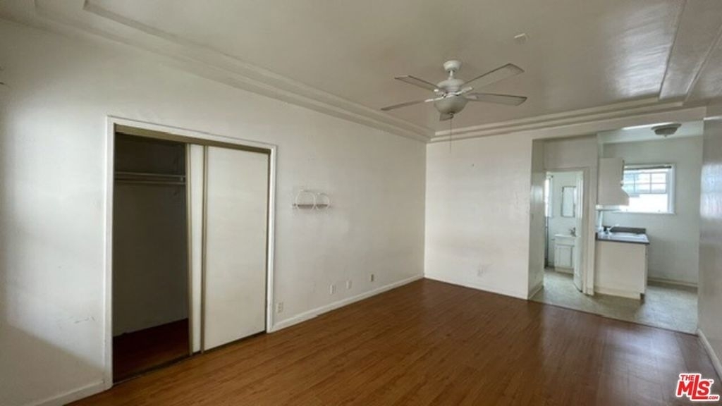 1159 S Westmoreland Avenue - Photo 1