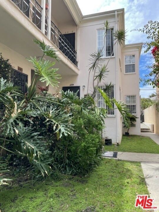 1159 S Westmoreland Avenue - Photo 10