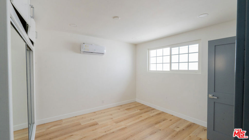 835 S Sherbourne Drive - Photo 7