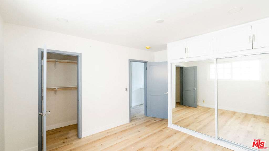 835 S Sherbourne Drive - Photo 2