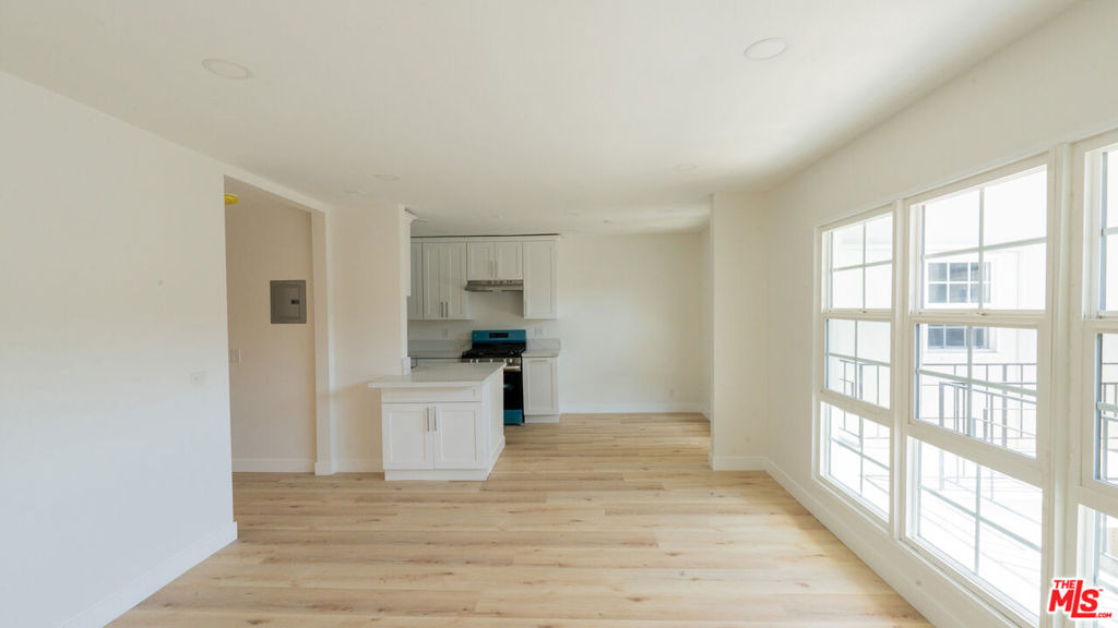 835 S Sherbourne Drive - Photo 0