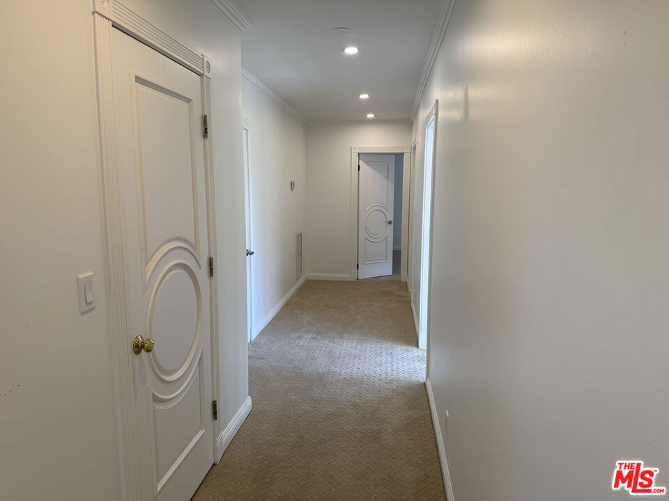 4613 Reforma Road - Photo 32