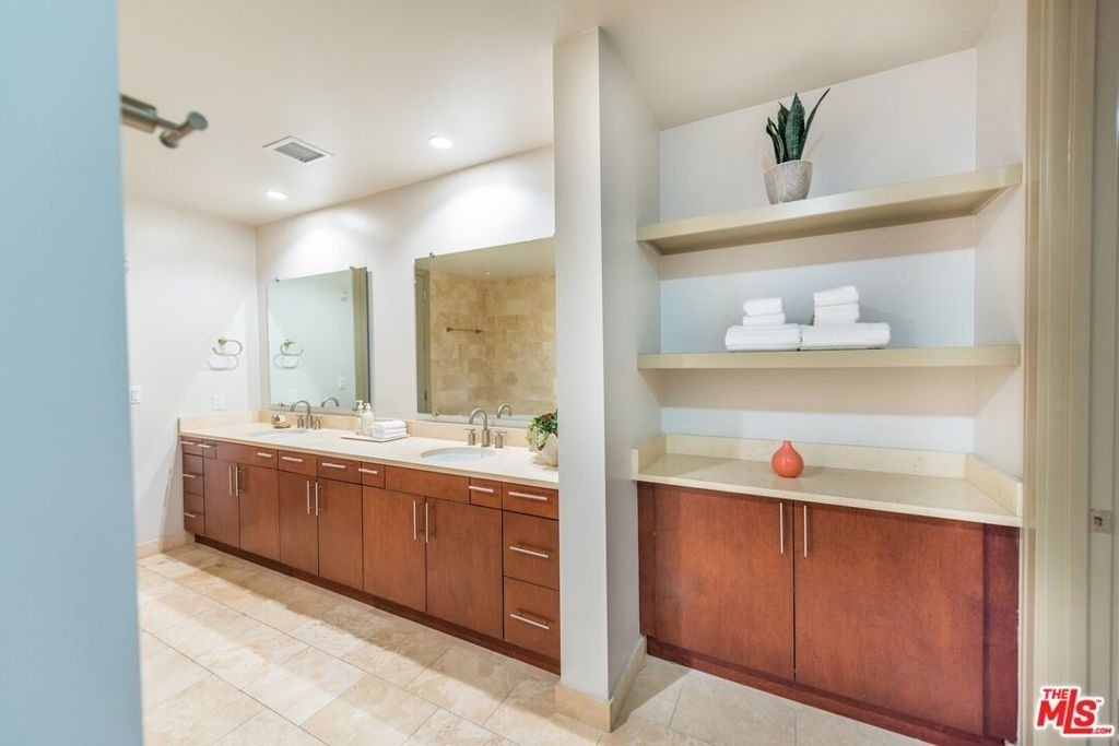 10700 Wilshire Boulevard - Photo 10