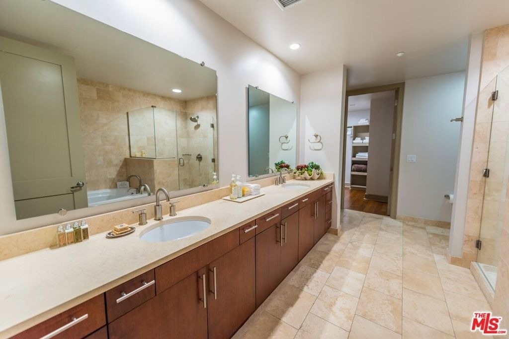 10700 Wilshire Boulevard - Photo 11