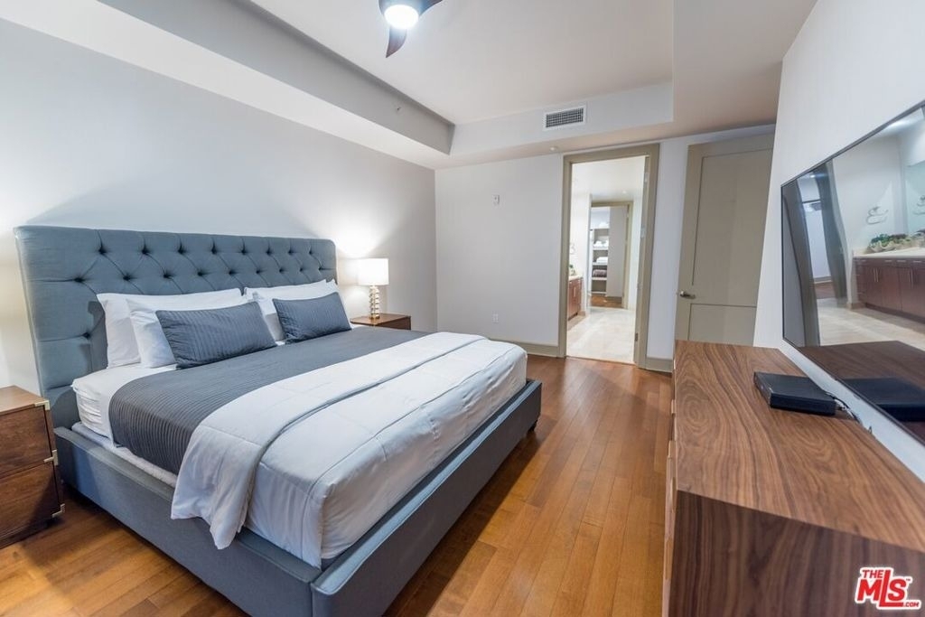 10700 Wilshire Boulevard - Photo 7