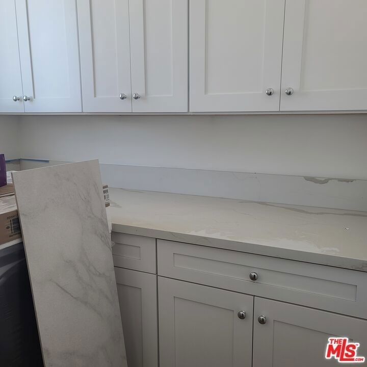 13824 Bessemer Street - Photo 8
