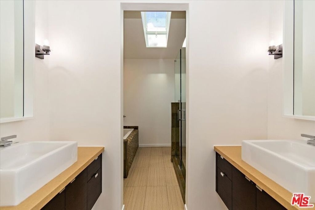 12913 Gilmore Avenue - Photo 20