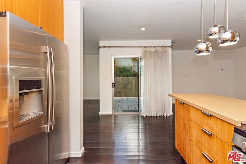 12913 Gilmore Avenue - Photo 10