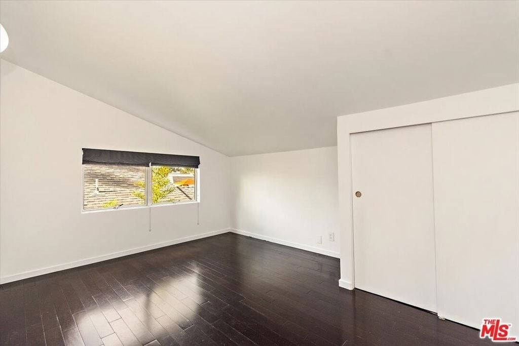 12913 Gilmore Avenue - Photo 22