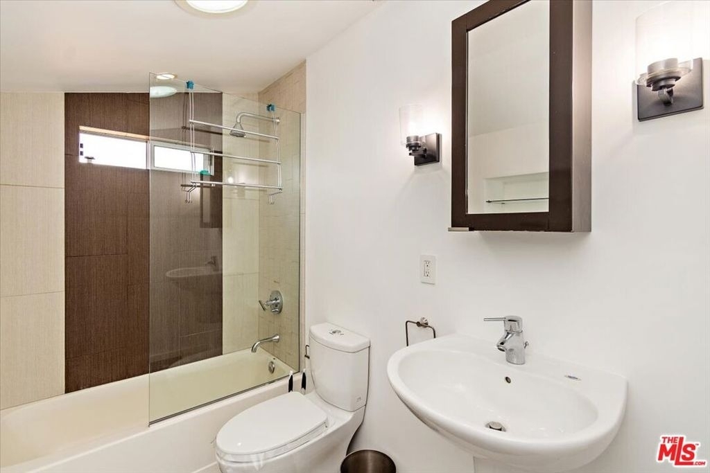 12913 Gilmore Avenue - Photo 24