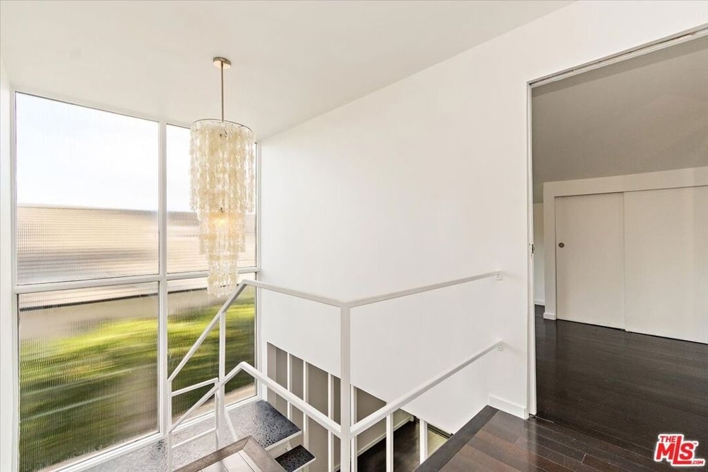 12913 Gilmore Avenue - Photo 15