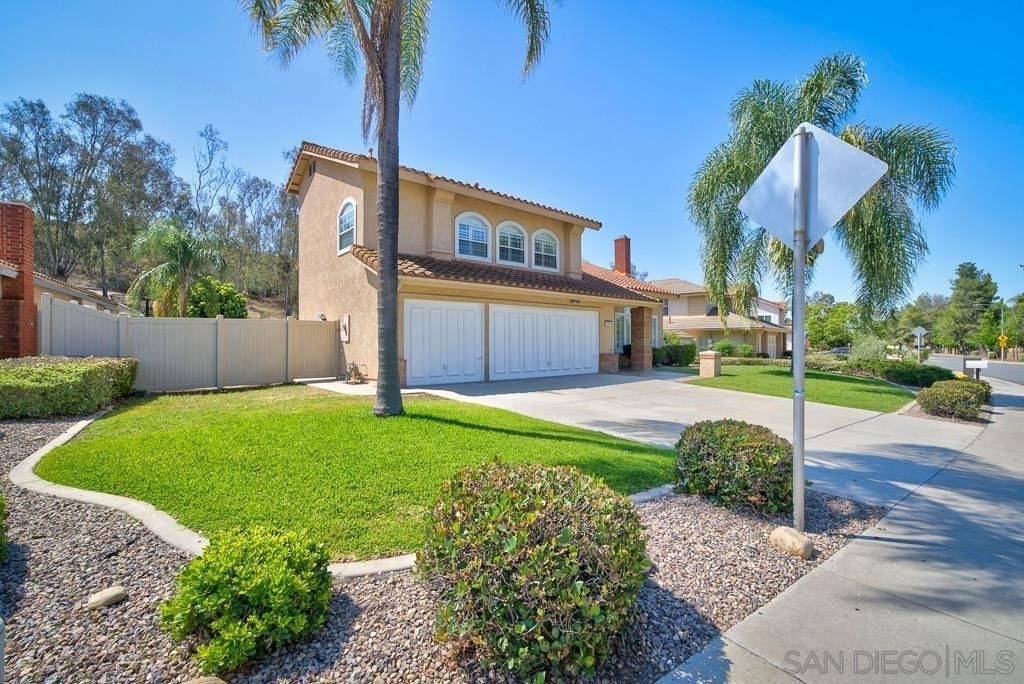 13887 Carriage Rd - Photo 3