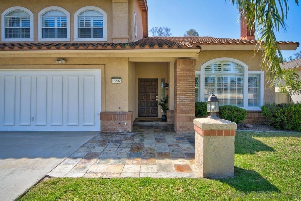 13887 Carriage Rd - Photo 4