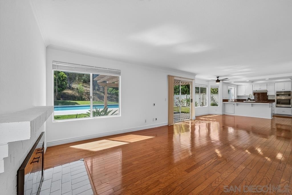 13887 Carriage Rd - Photo 14