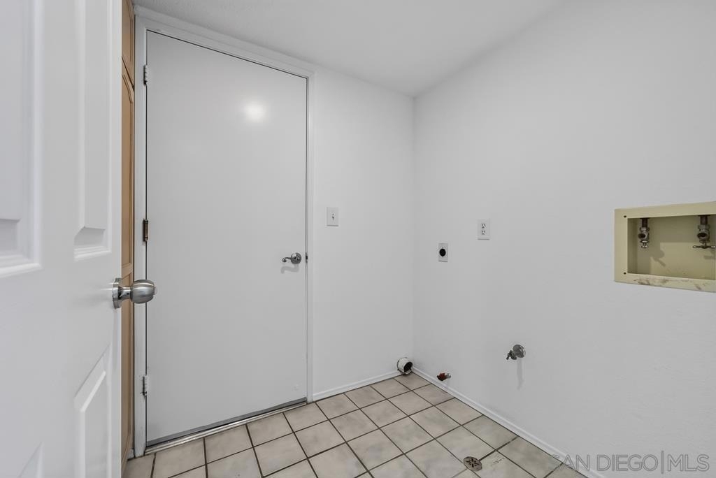 13887 Carriage Rd - Photo 41