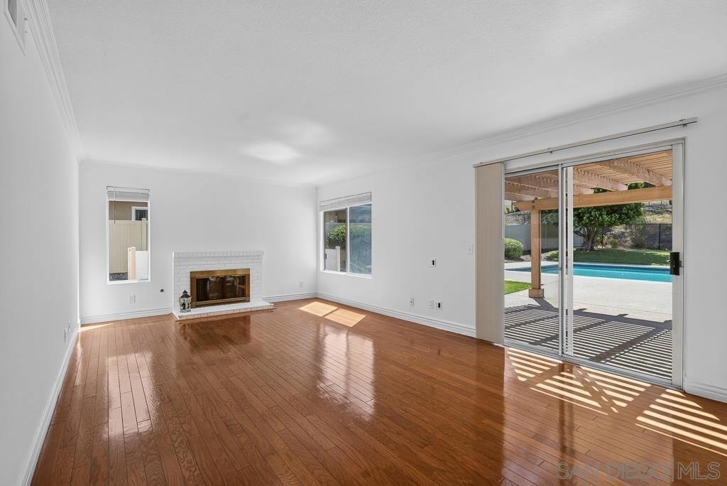 13887 Carriage Rd - Photo 12