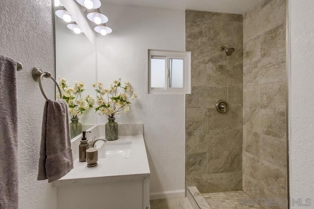 7021 Central Ave - Photo 13