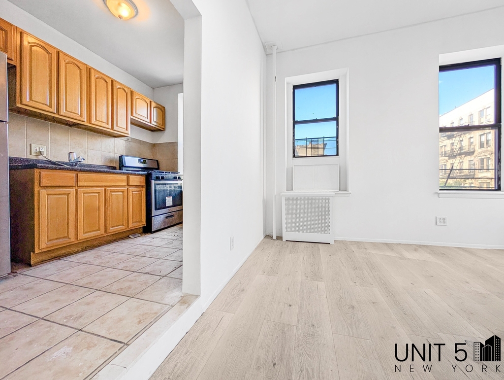 182 Havemeyer Street - Photo 1