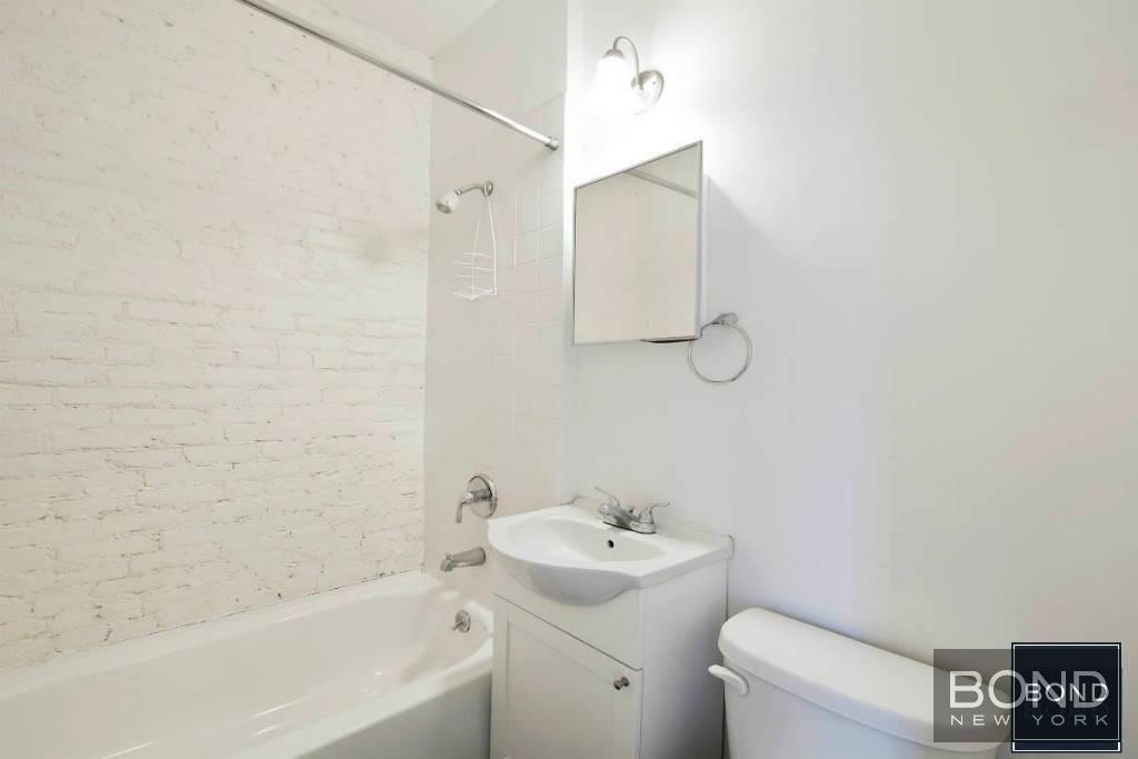 East 11th Street - Photo 2