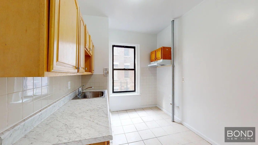 West 146 Street - Photo 10