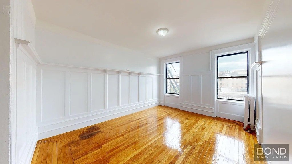 West 146 Street - Photo 0