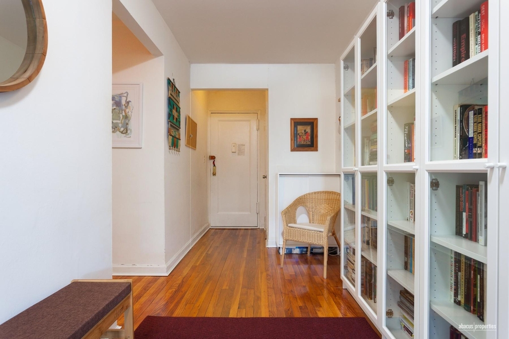 715 Ocean Parkway - Photo 10