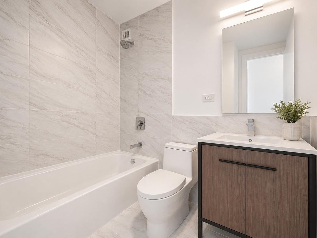 1735 York Avenue - Photo 5