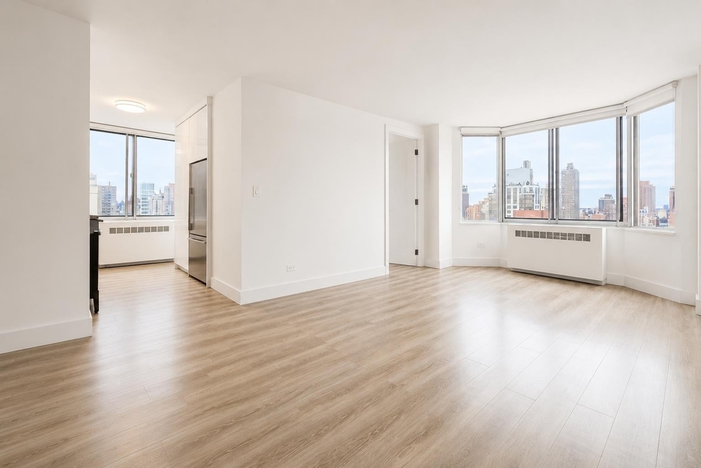 1735 York Avenue - Photo 1