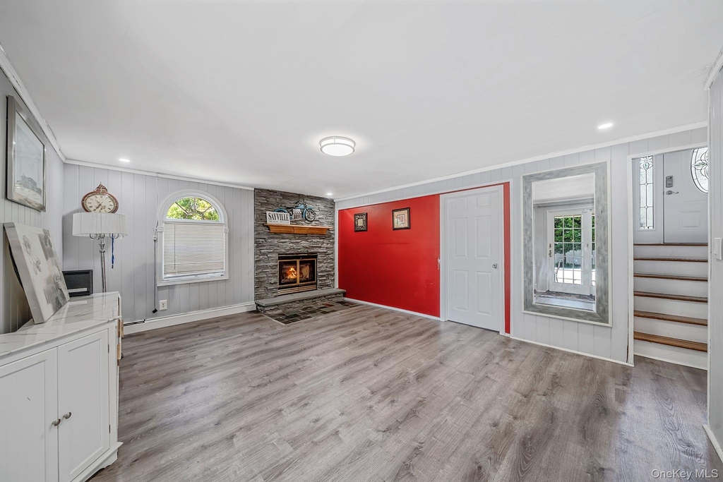 309 Sunrise Drive - Photo 10