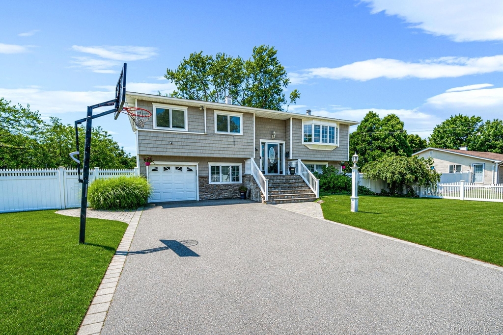 309 Sunrise Drive - Photo 1