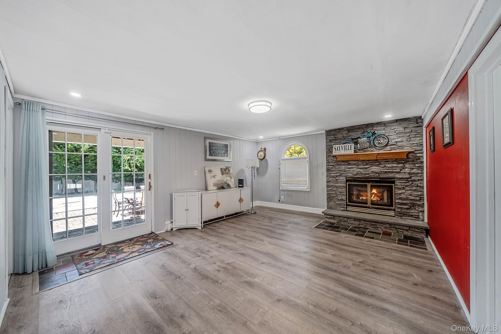 309 Sunrise Drive - Photo 8
