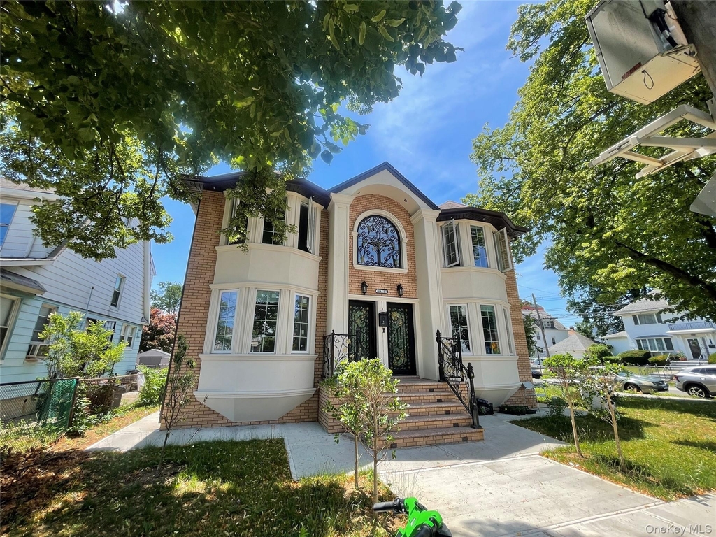 104-03 196th Street - Photo 5