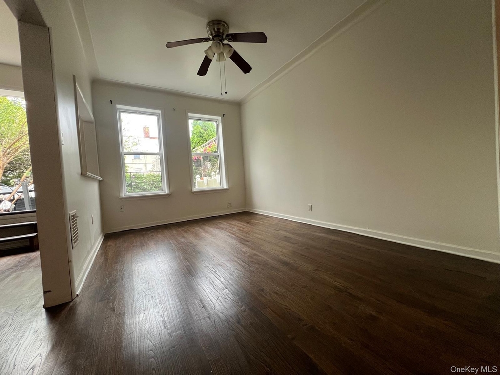 6218 60th Drive - Photo 2