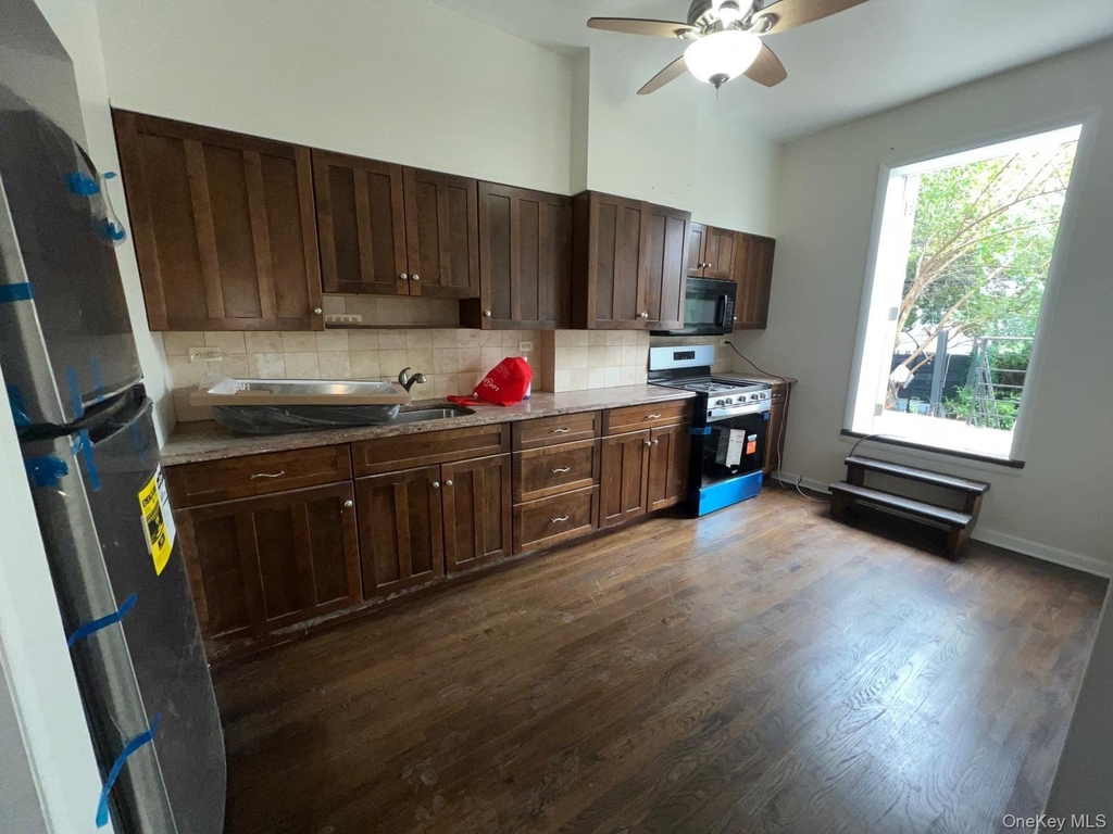 6218 60th Drive - Photo 7