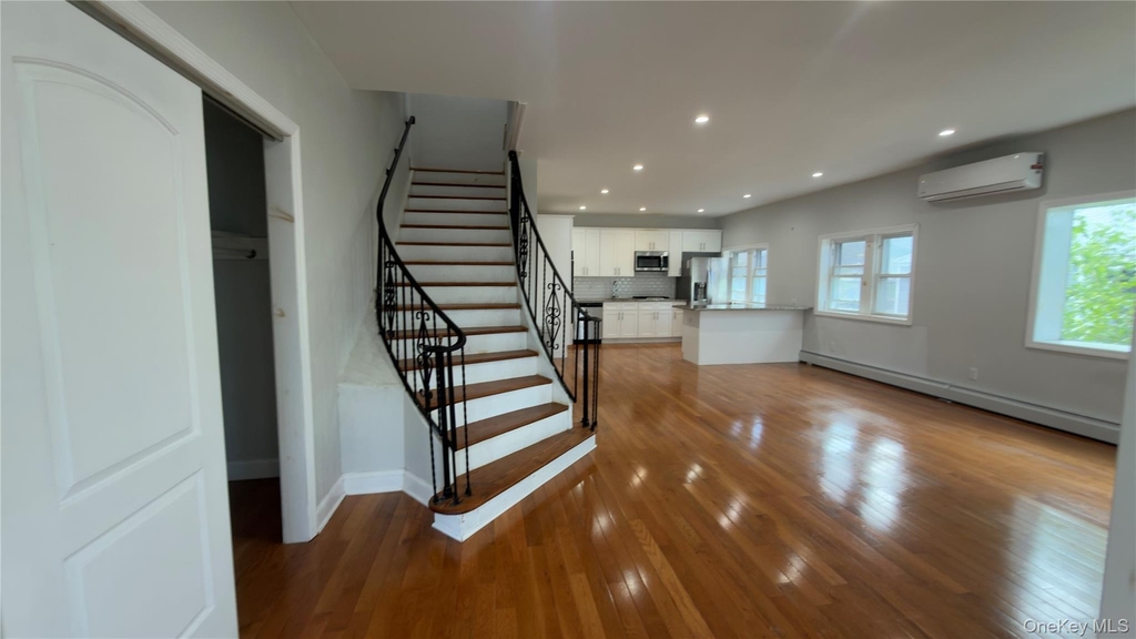 10 Greenwich Avenue - Photo 8