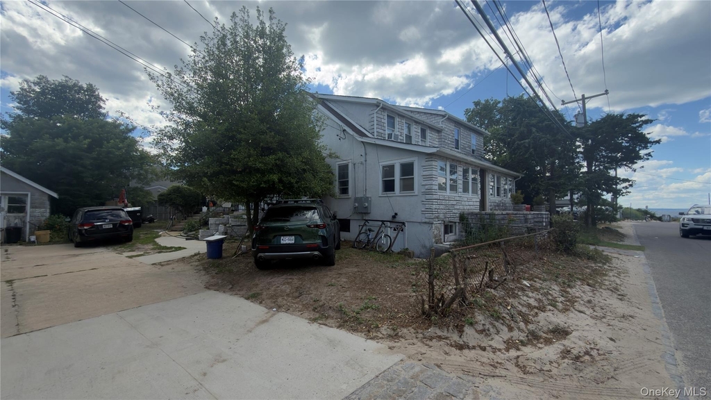 10 Greenwich Avenue - Photo 2
