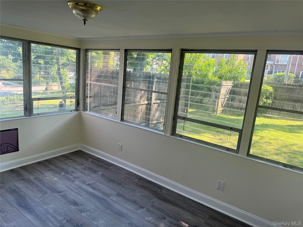 27 Keogh Lane - Photo 6