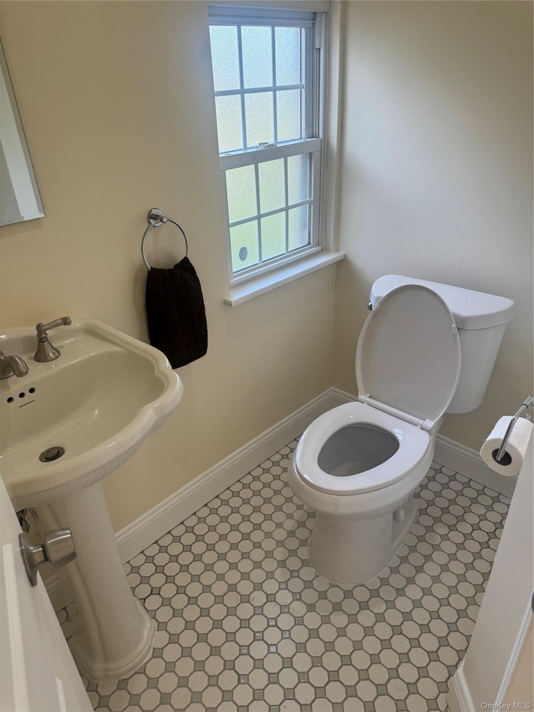 27 Keogh Lane - Photo 5