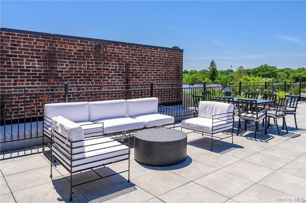 139 Fifth Avenue - Photo 13