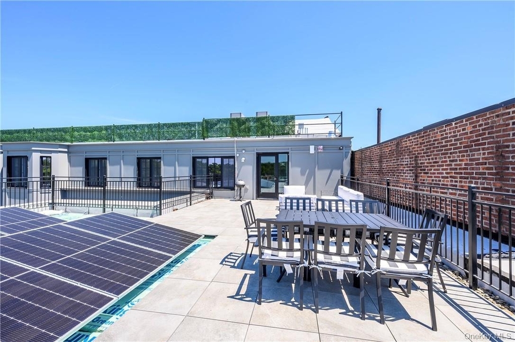 139 Fifth Avenue - Photo 15