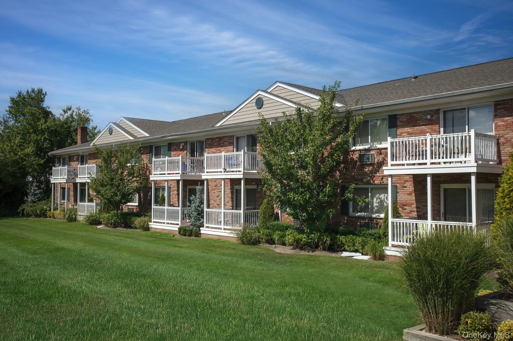 20 W Shore Road - Photo 0