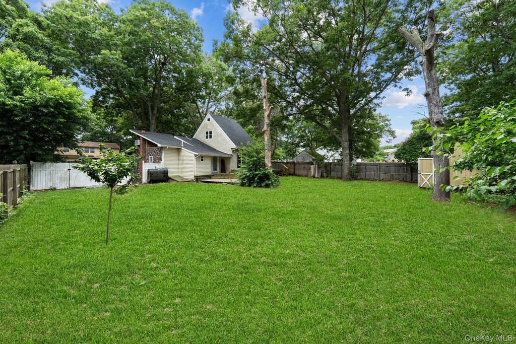 241 Pawnee Avenue - Photo 1