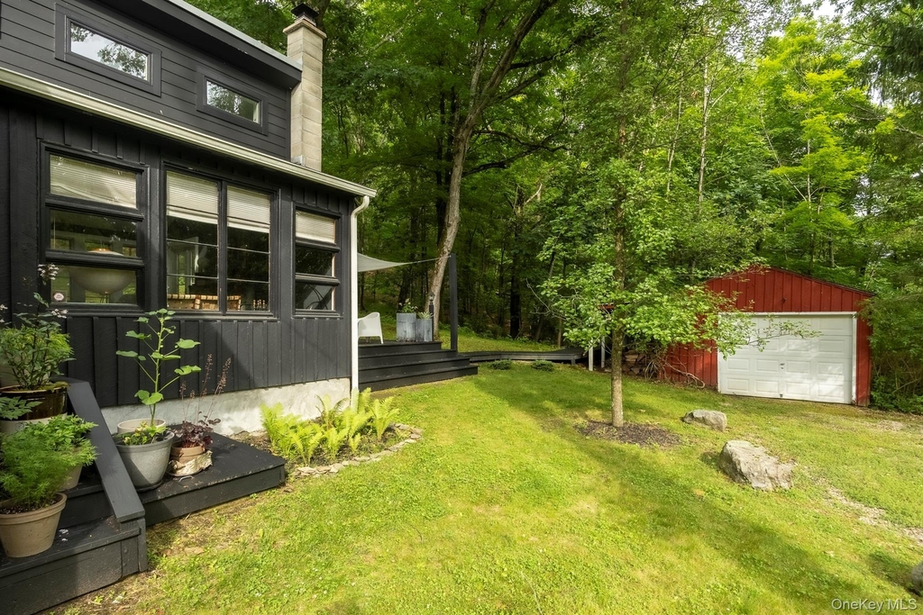 46 E Pond Lilly Road - Photo 2